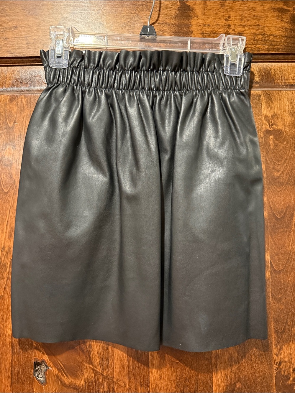 H&M Black Faux Leather Elastic-Waist Mini Skirt
